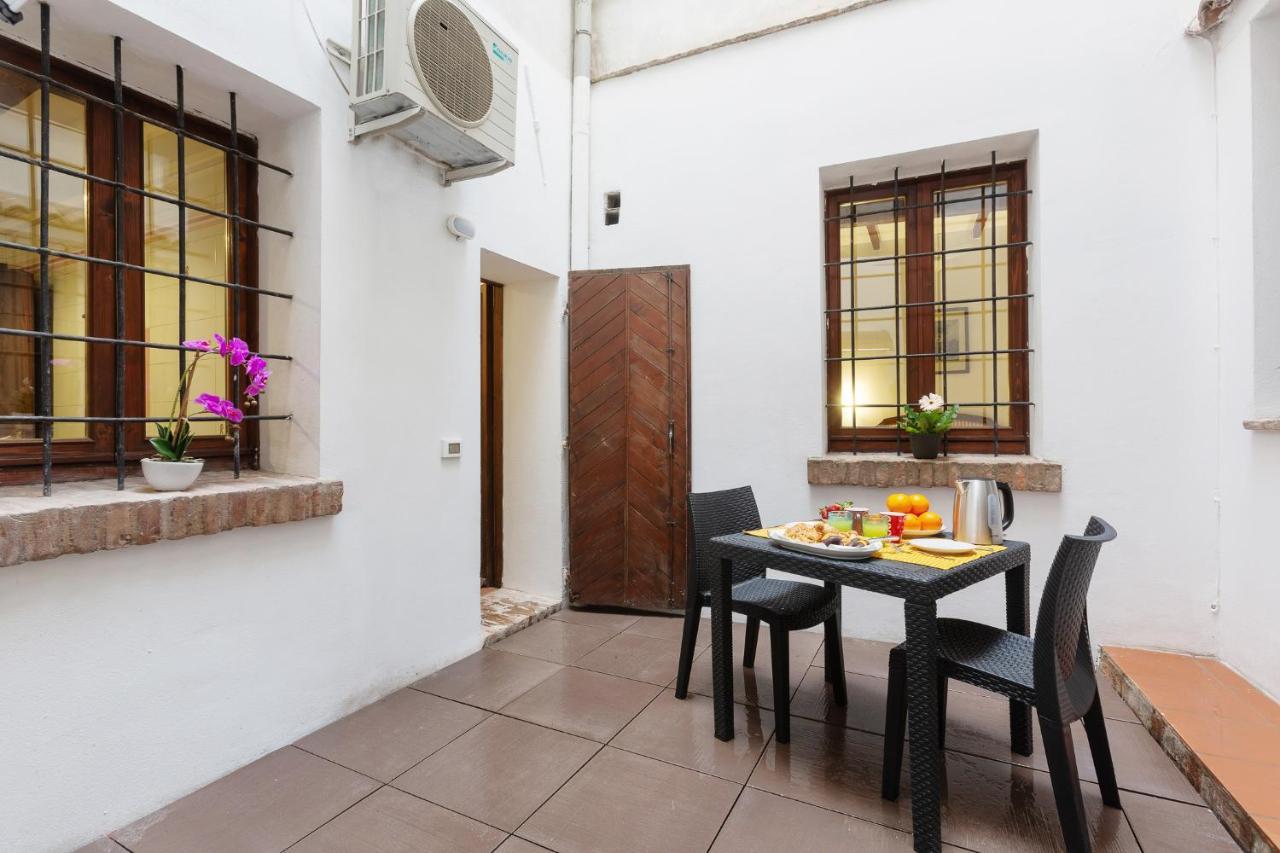Center Ztl Lovely Apartment Ferrara Ngoại thất bức ảnh